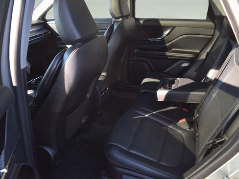 Used 2022 Lincoln Corsair AWD w/ Premium Package image 7