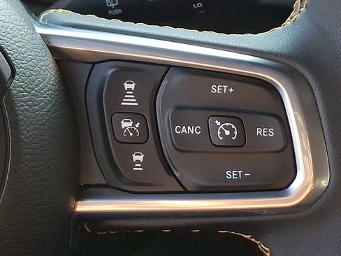 Used 2024 Jeep Wrangler Sahara w/ Safety Group image 22