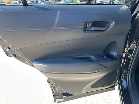 Used 2024 Toyota Corolla Cross LE image 24