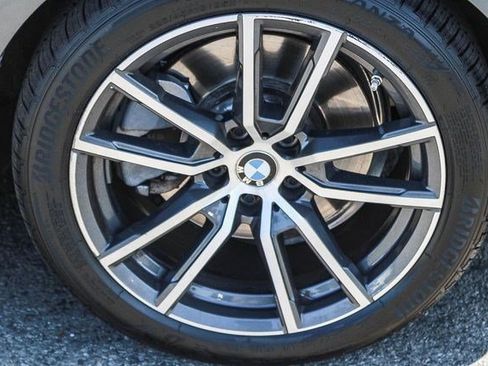 Used 2025 BMW 230i Coupe w/ Convenience Package RWD image 10