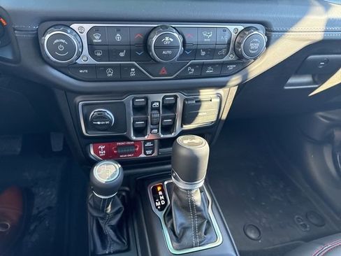 Used 2026 Jeep Wrangler Unlimited Rubicon image 26