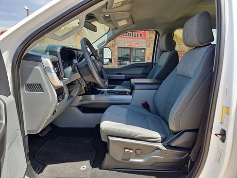 Used 2025 Ford F250 XLT w/ FX4 Off-Road Package AWD/4WD image 9