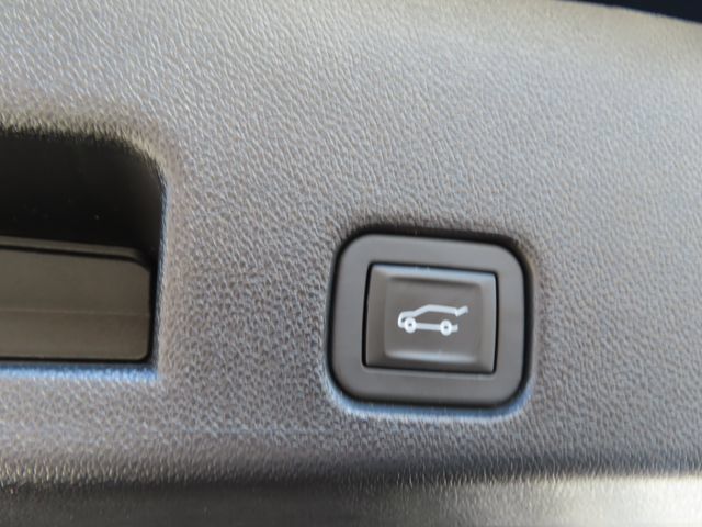 Certified 2025 Chevrolet Traverse High Country w/ LPO, Floor Liner Package AWD/4WD image 48