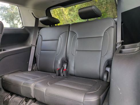 Used 2021 GMC Acadia SLT w/ Elevation Edition image 29