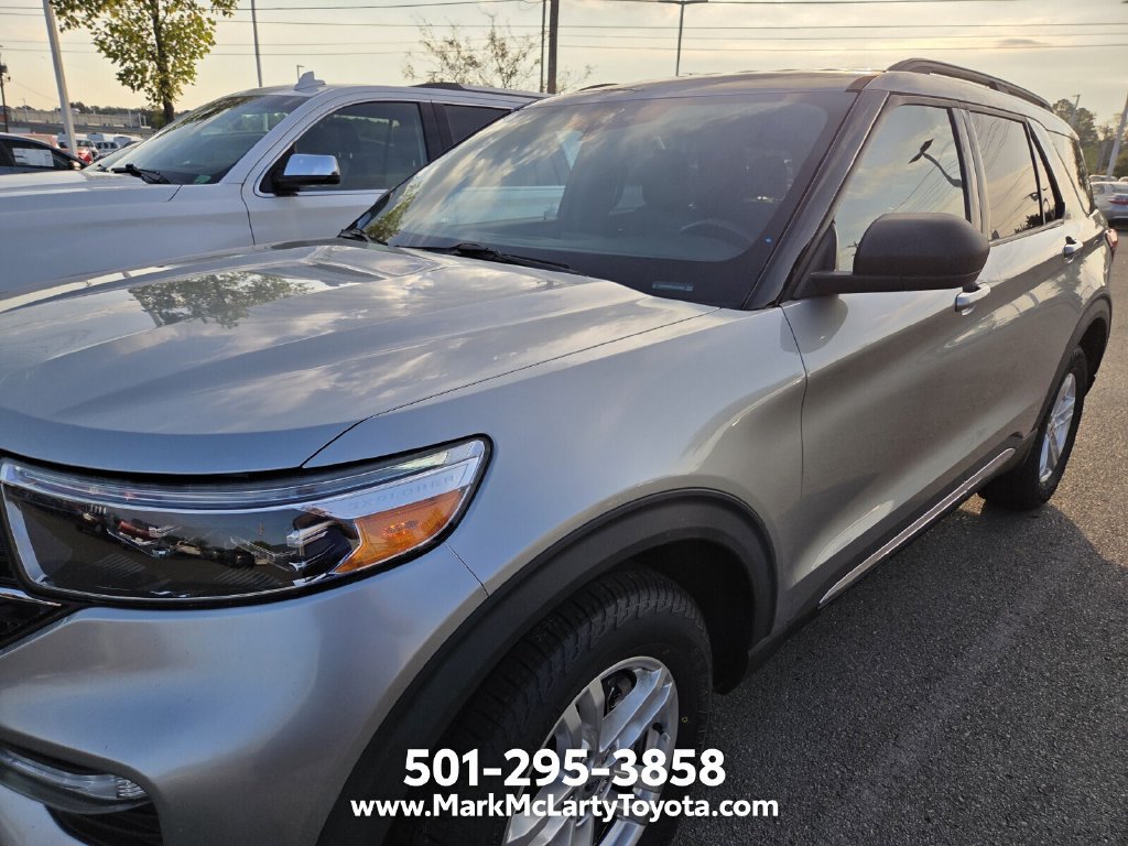Used 2020 Ford Explorer XLT w/ Equipment Group 202A AWD/4WD image 10