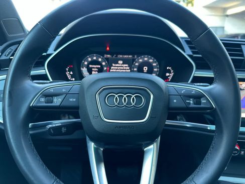 Used 2023 Audi Q3 2.0T Premium w/ Convenience Package image 23
