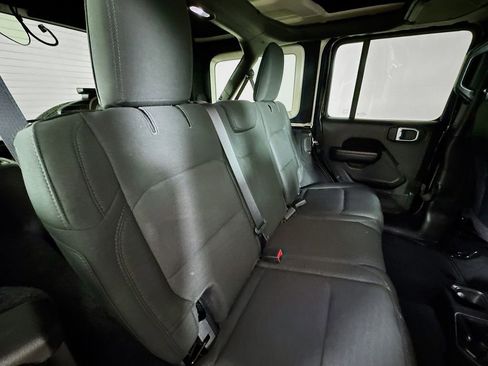 Used 2020 Jeep Wrangler Unlimited Sport S AWD/4WD image 24