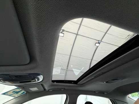 Used 2025 Hyundai Elantra SEL FWD image 38