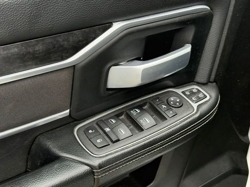 Used 2024 RAM 2500 Big Horn AWD/4WD image 13