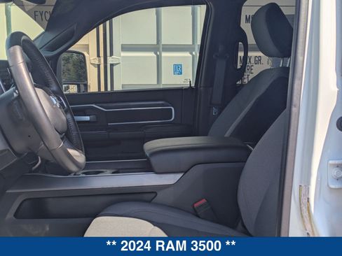 Used 2024 RAM 3500 Big Horn AWD/4WD image 22