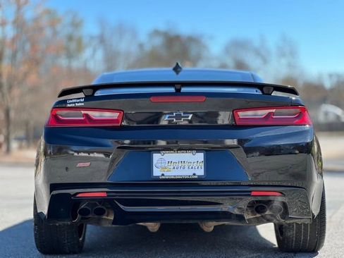 Used 2017 Chevrolet Camaro SS image 6