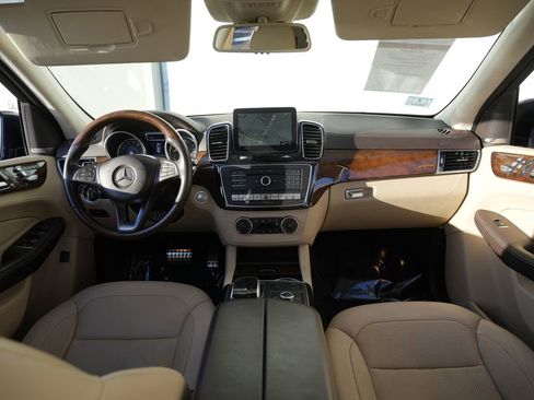 Used 2017 Mercedes-Benz GLE 400 4MATIC image 40