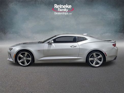 Used 2017 Chevrolet Camaro SS image 8