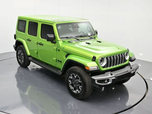 New 2026 Jeep Wrangler Unlimited Sahara AWD/4WD image 37