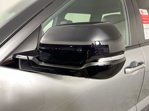 New 2026 Toyota Tundra Limited AWD/4WD image 9