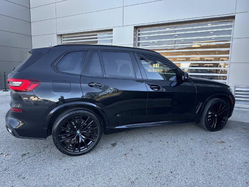 Used 2023 BMW X5 xDrive40i w/ M Sport Package AWD/4WD image 7