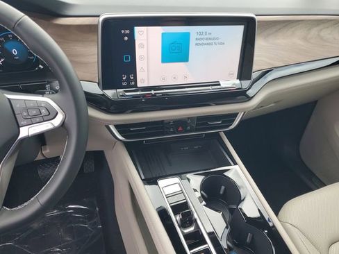 New 2026 Volkswagen Atlas SE FWD image 24