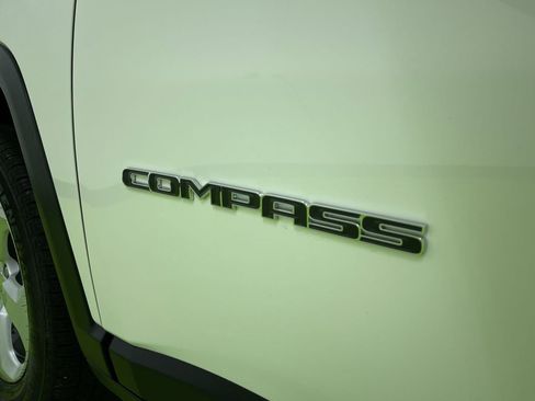 Used 2019 Jeep Compass Latitude w/ Popular Equipment Group image 14