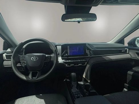 Used 2025 Toyota Camry LE FWD image 16