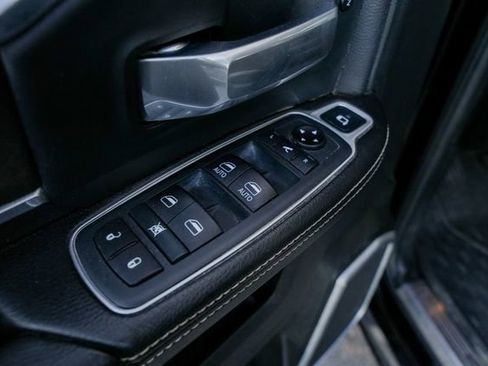 Used 2020 RAM 3500 Laramie w/ Night Edition image 21