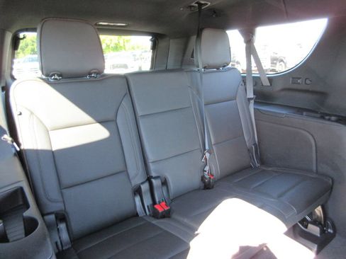 Certified 2023 Chevrolet Suburban High Country w/ Max Trailering Package AWD/4WD image 25