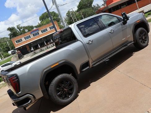 New 2026 GMC Sierra 2500 AT4 w/ AT4 Premium Plus Package AWD/4WD image 6