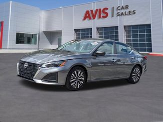 Used 2024 Nissan Altima 2.5 SV image 1