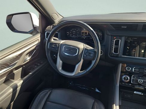 Used 2022 GMC Yukon Denali image 7