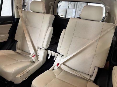 Used 2023 Lexus GX 460 Premium AWD/4WD image 25