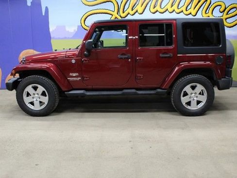 Used 2012 Jeep Wrangler Unlimited Sahara w/ Connectivity Group image 7