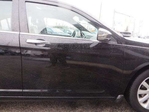 Used 2013 Chrysler 200 Limited w/ Sun/Sound Group image 15