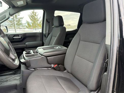 Used 2020 Chevrolet Silverado 1500 Custom w/ Custom Value Package image 13