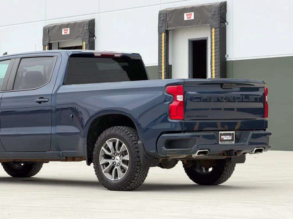 Used 2022 Chevrolet Silverado 1500 RST AWD/4WD image 36