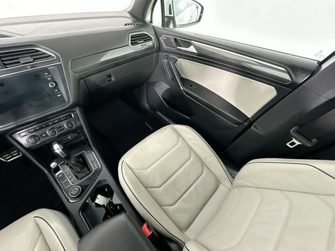 Used 2020 Volkswagen Tiguan SEL Premium R-Line AWD/4WD image 11