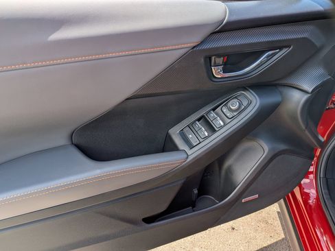 Certified 2025 Subaru Crosstrek 2.5i Limited w/ Crosstrek Mirror Package AWD/4WD image 8