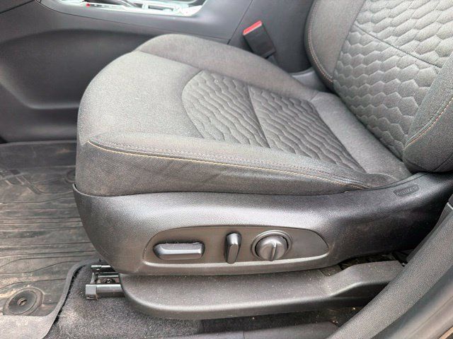 Used 2020 Chevrolet Equinox LT AWD/4WD image 16