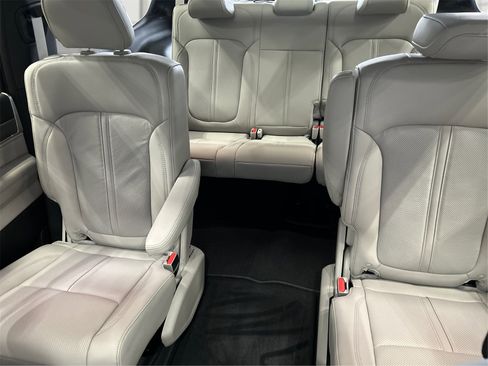 New 2026 Jeep Grand Wagoneer Limited image 14