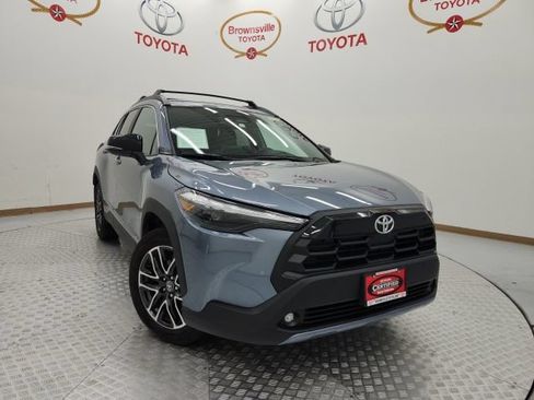 Used 2026 Toyota Corolla Cross XLE FWD image 1