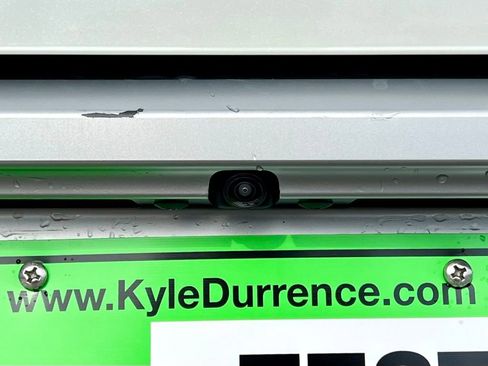 Used 2022 Nissan Pathfinder SL image 6