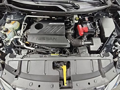 Used 2023 Nissan Rogue SV image 37