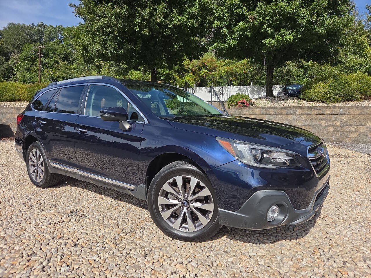 Used 2018 Subaru Outback 3.6R Touring AWD/4WD image 36