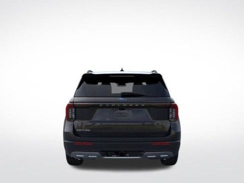 New 2026 Ford Explorer Active w/ Active Comfort Package RWD image 7