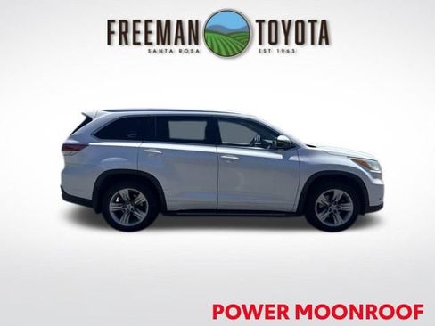 Used 2015 Toyota Highlander Limited AWD/4WD image 4