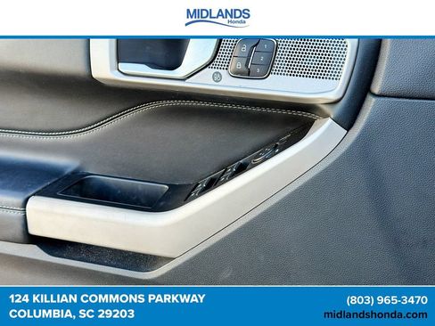 Used 2022 Ford Explorer Limited w/ Equipment Group 301A RWD image 19