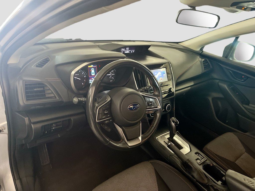 Used 2022 Subaru Crosstrek 2.0i Premium AWD/4WD image 9