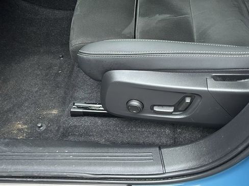 Certified 2023 Volvo C40 P8 Recharge Ultimate AWD/4WD image 25