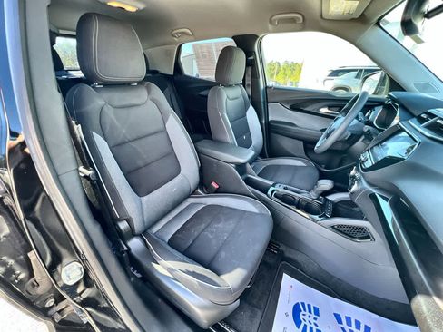 Used 2023 Chevrolet TrailBlazer LT w/ Convenience Package image 26