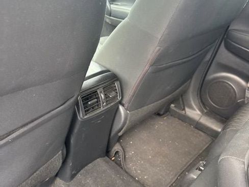 Used 2019 Nissan Rogue SV image 22