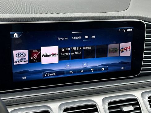 Used 2024 Mercedes-Benz GLS 450 4MATIC image 19