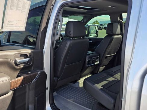Used 2023 GMC Sierra 2500 Denali AWD/4WD image 15